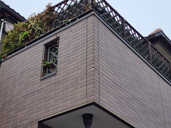 千葉市にて外壁塗装、ベランダ防水工事の施工前写真